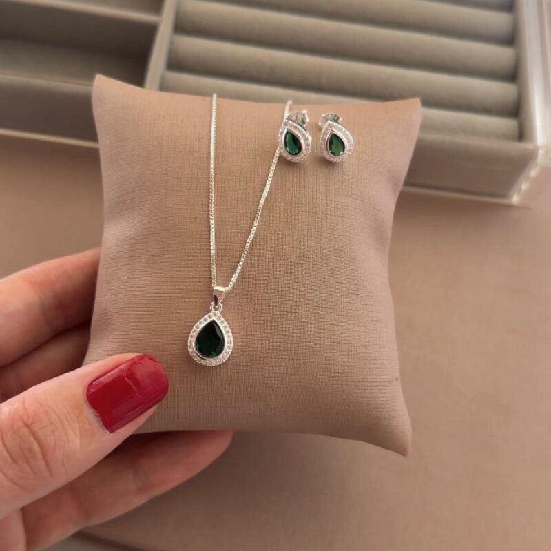 conjunto gota verde em caixa alta