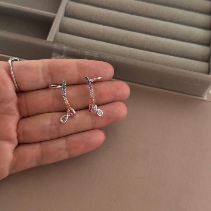 Brinco Ear Cuff colorido